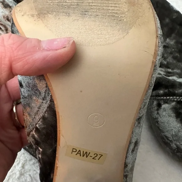 Cape Robbin green crushed velvet thigh high boots - Picture 5 of 6